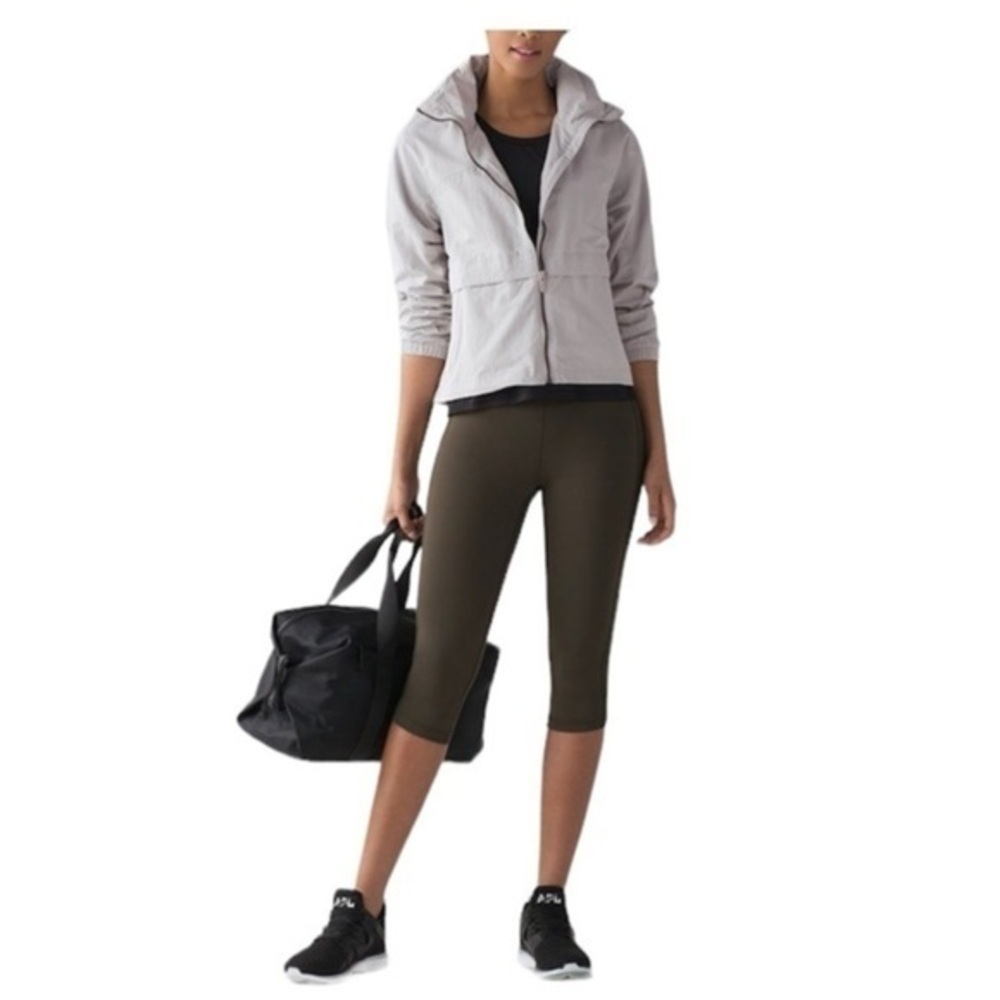 Lululemon Crop Leggings Squad Goals 17” - Picture 6 of 6